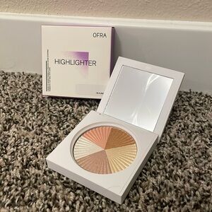 OFRA Highlighter
